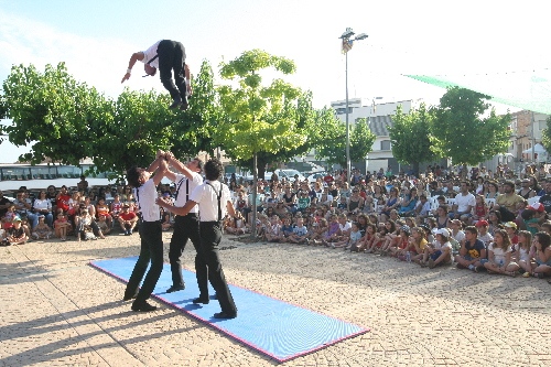 Les acrobàcies omplen Alpicat