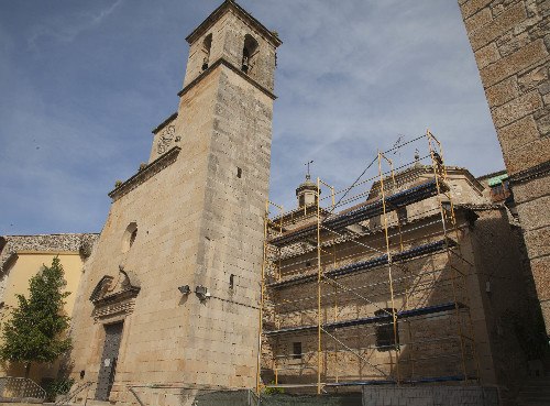 El Talladell restaura la rectoria per evitar danys a l’església
