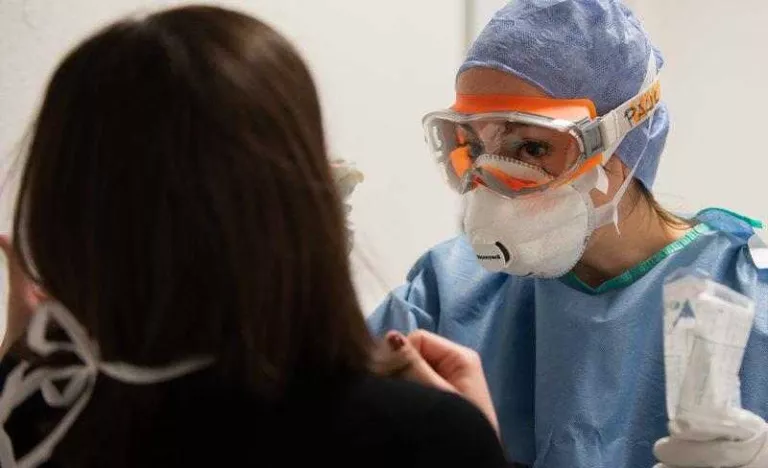 Baixen els nous contagis per coronavirus a Ponent