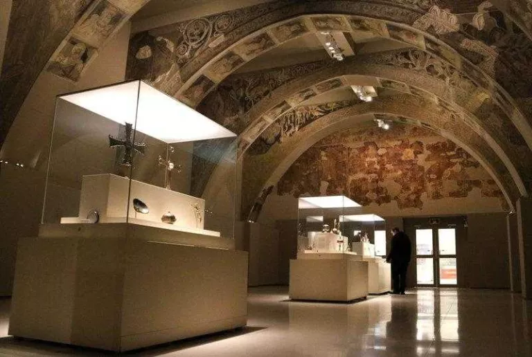 L'Audiència d'Osca confirma la sentència pel trasllat de les pintures murals de Sixena