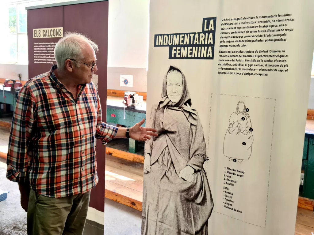 ⏯️ La Vall Fosca recull en una exposició la vestimenta utilitzada durant el segle XIX