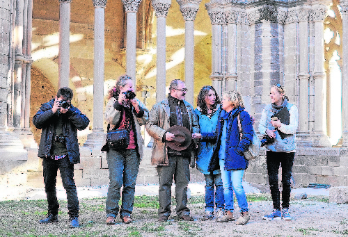 Localitzadors de cine i publicitat "examinen" la Lleida monumental
