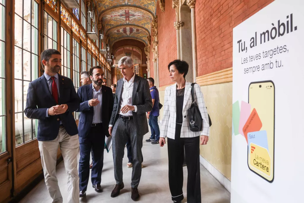 ⏯️ El Govern llança 'La meva cartera', un moneder digital per portar targetes al mòbil