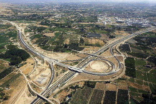 Obres urgents en els trams més degradats de l’A-2 a finals d’agost