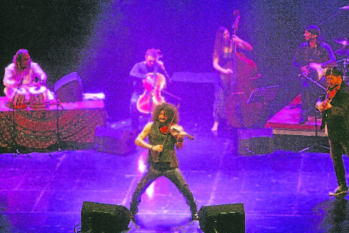 Ara Malikian enlluerna la Llotja