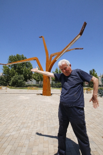 Benet Rossell, inclassificable artista total nascut a Àger, mor als 78 anys