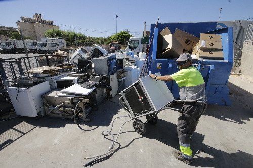 Reciclatge de trastos a l’alça