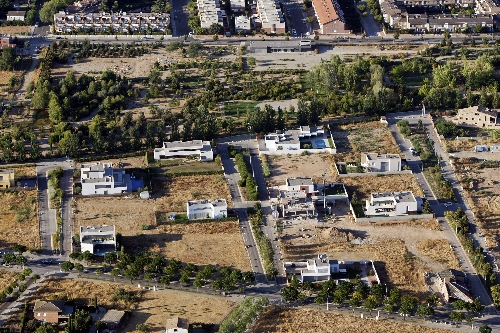Més habitatges iniciats que acabats a Lleida per primera vegada des de la crisi