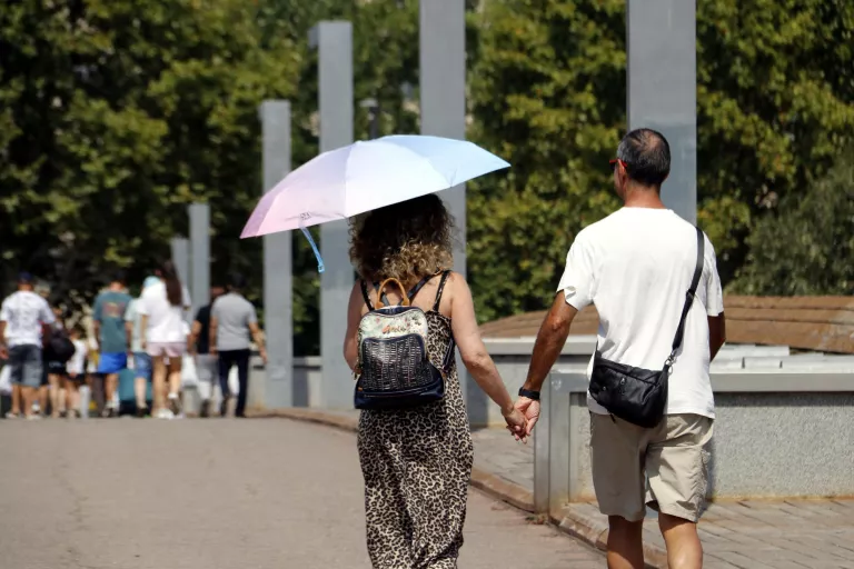 Comença la tercera onada de calor de l'estiu i Protecció Civil alerta que s'allargarà almenys fins dimecres