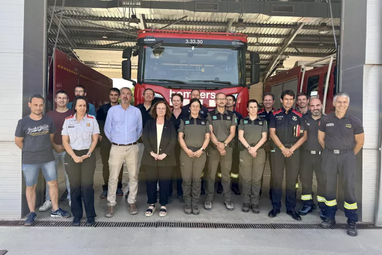 Els Bombers reforcen el dispositiu de Sant Joan mentre el Prepirineu entra en risc d’incendi