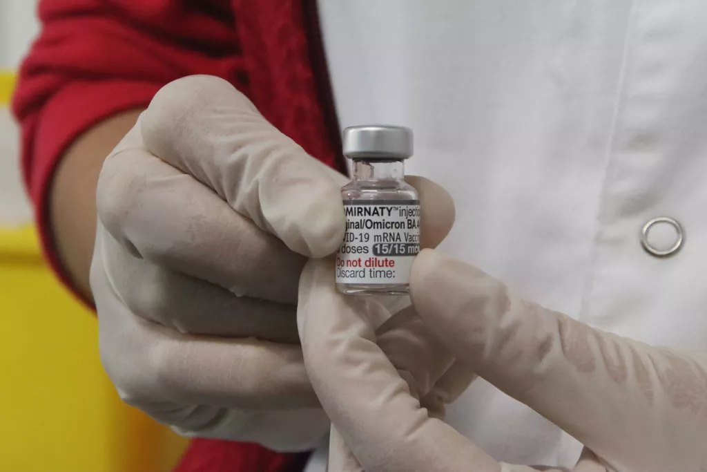 ⏯️ Comença la vacunació contra la grip i la quarta dosi de la covid-19 als majors de 60 anys