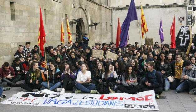 Un canvi en la selectivitat d’aquest curs indigna alumnes i instituts