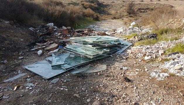 Bell-lloc multarà propietaris de solars en estat d'abandó