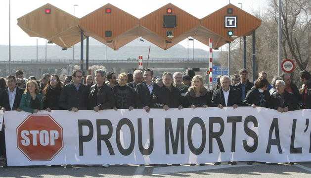 Protesta perquè s'alliberi el peatge mentre no es dupliqui l'N-240