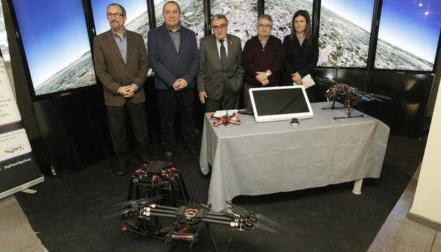 Primer curs per pilotar drons