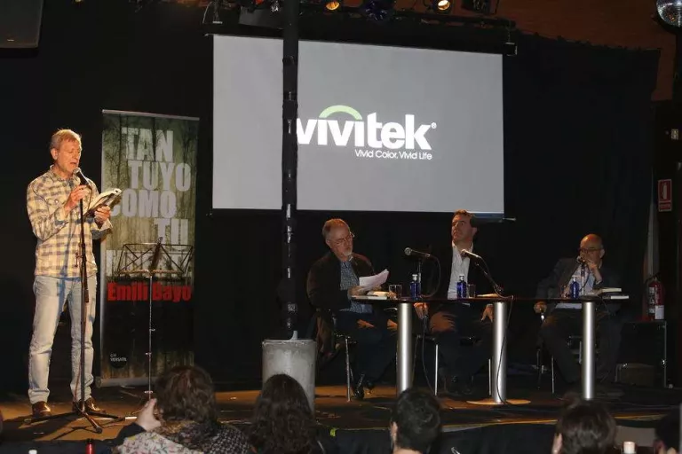 Emili Bayo presenta la seua primera novel·la en castellà