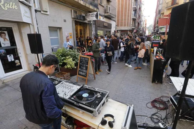 Pixie Dixie actua avui al migdia al Record Store Day de Grans Records