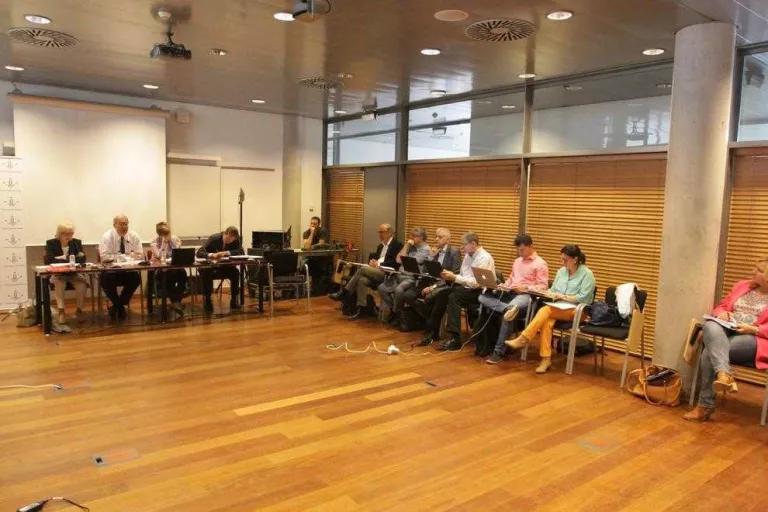 ‘Forcen’ la UdL a debatre la seua adhesió al Pacte pel Referèndum