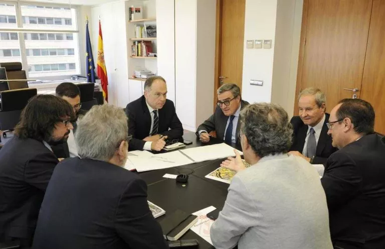 Paeria i Adif desencallen el pla de l’estació i prioritzaran la nova terminal d’autobusos