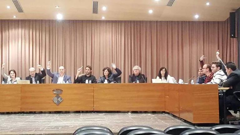 Els consistoris reclamen destinar a inversió el seu superàvit de 50 milions
