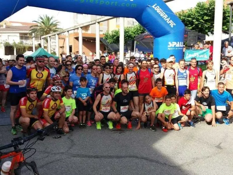 Mig miler de corredors a la Cursa de la Cirera de Corbins