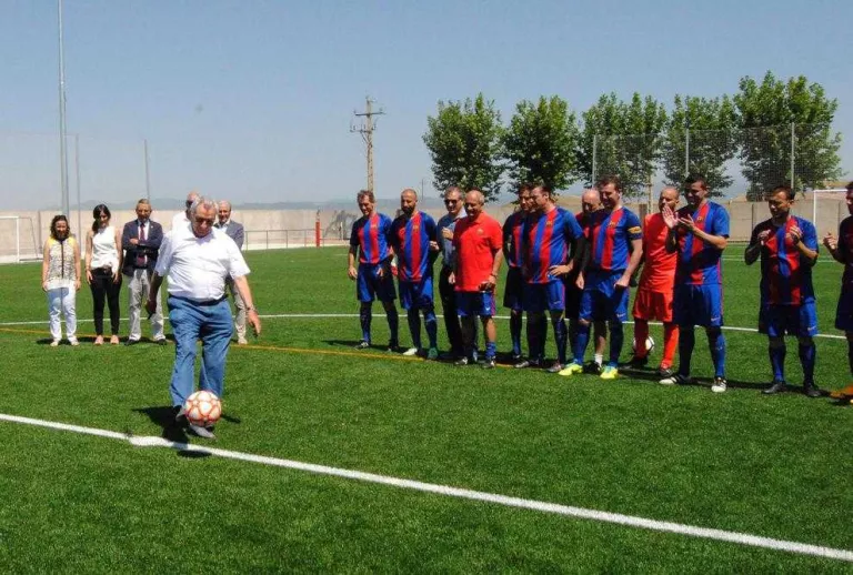Homenatge sorpresa pera Fusté, 'el Noi de Linyola'