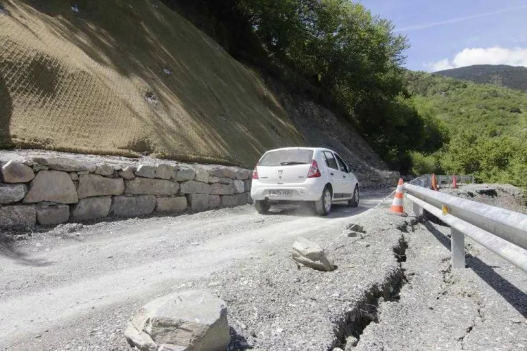 Reprendran les obres del nou accés al poble de Baiasca la setmana que ve