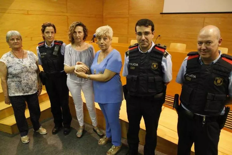 Lleida ja té el braçalet QR per a malalts d’Alzheimer