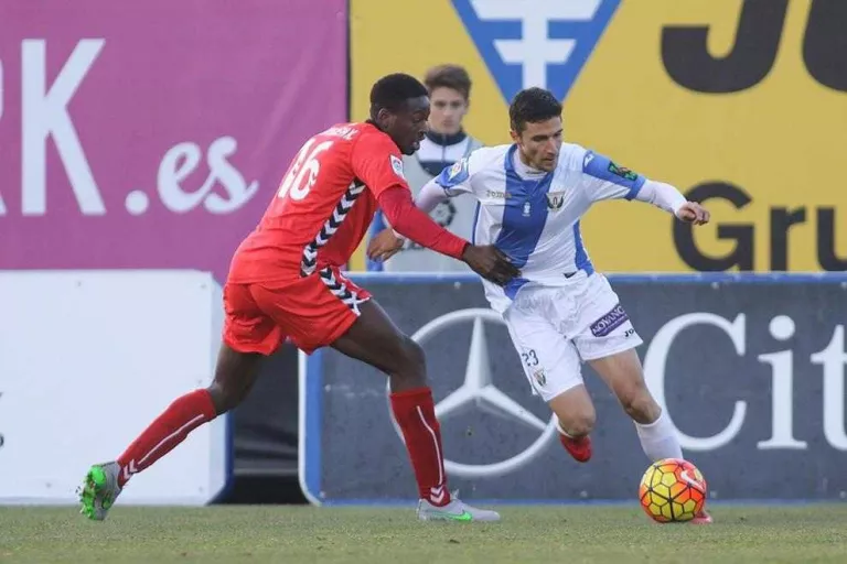 El lateral Moussa, del Nàstic, fitxarà per dos temporades
