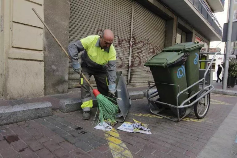 Ilnet demana prorrogar la concessió de la recollida de brossa a la capital
