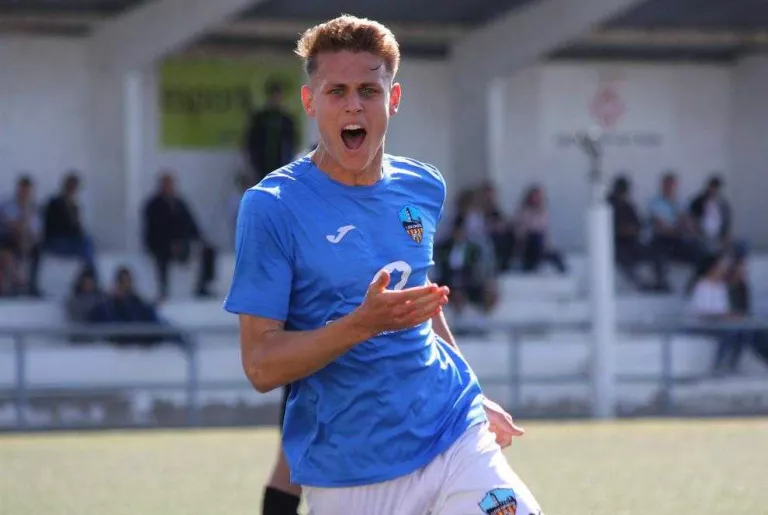 El Lleida puja al primer equip el juvenil Bojan Radulovic