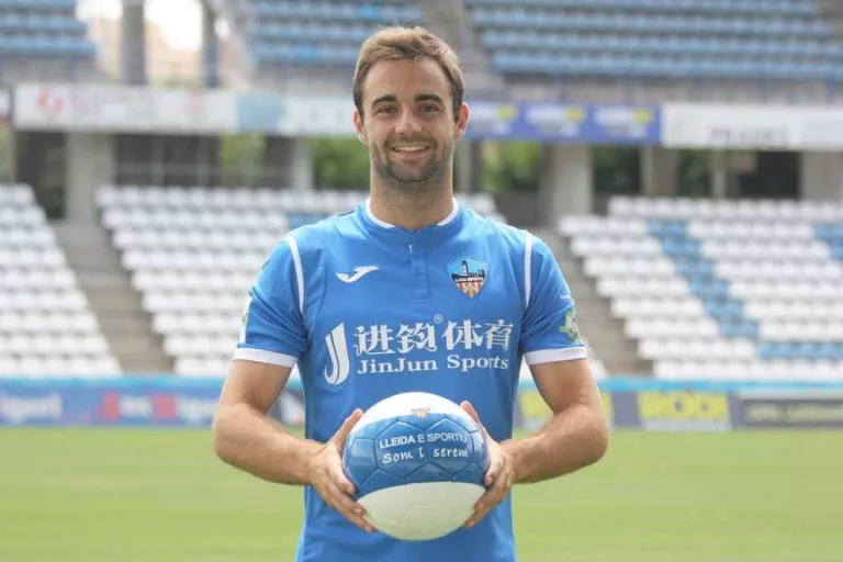 Un llicenciat en Economia, jugador del Lleida Esportiu