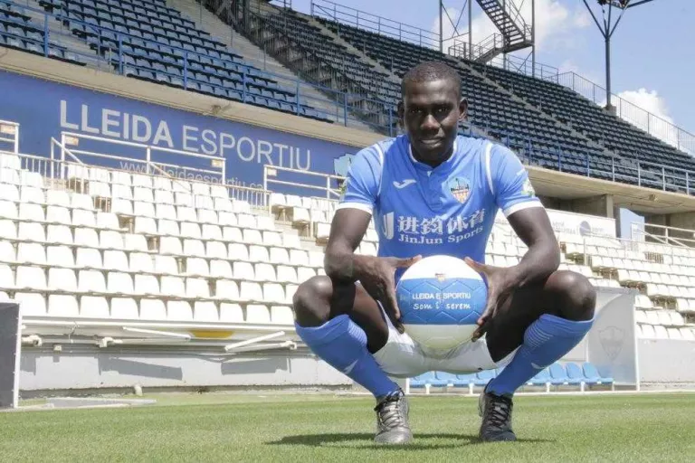 “Feia anys que volia venir al Lleida, és un club referent”
