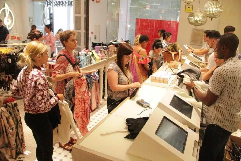 Cap a les rebaixes sense data