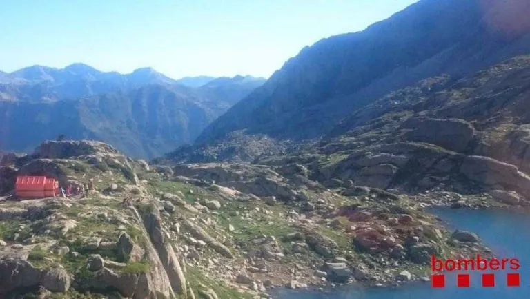 Evacuat en helicòpter un senderista ferit a Aigüestortes