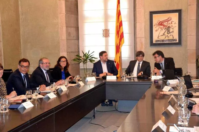 La Generalitat cobrarà als morosos de la hisenda local