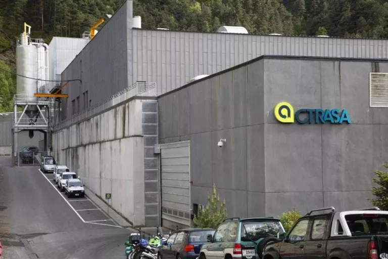 Cinc grups d’empreses opten a la gestió de la brossa de la Noguera