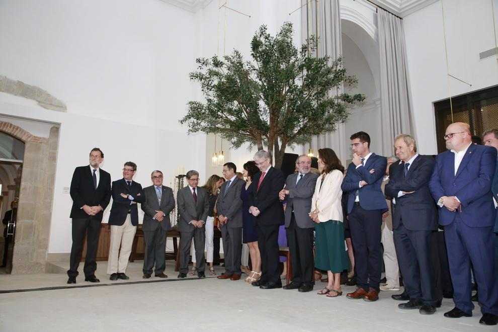 Rajoy rebutja “camins de ruptura” i veu el parador un exemple de col·laboració