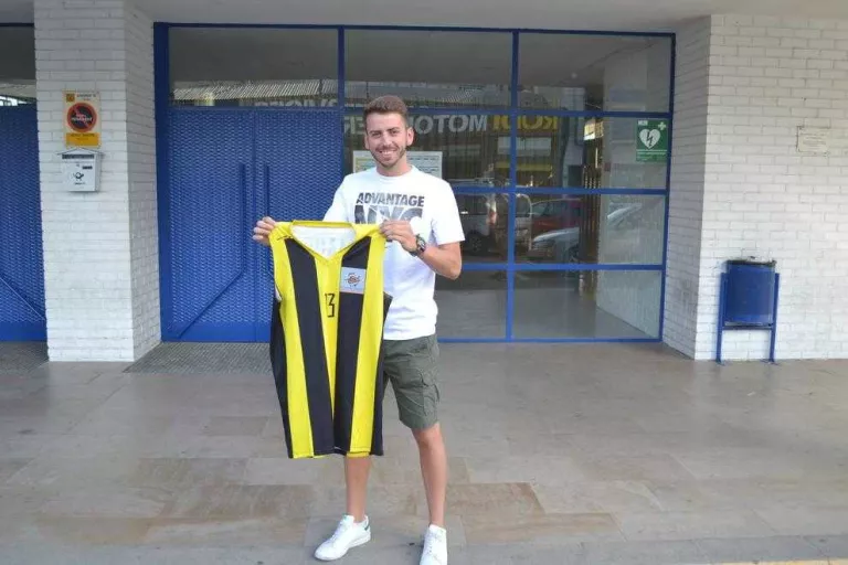 El CB Pardinyes fitxa el base Oriol Balsells i renova Adrià Rivas