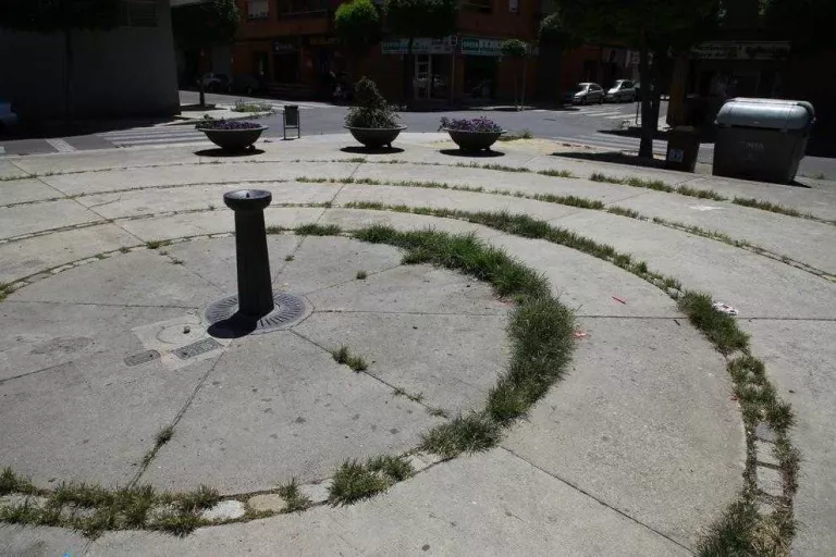 La Bordeta reclama més neteja i que Aigües Lleida actuï contra okupes