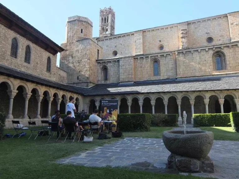 El ‘Retaule de sant Ermengol’ recupera una nova escena en el seixantè aniversari
