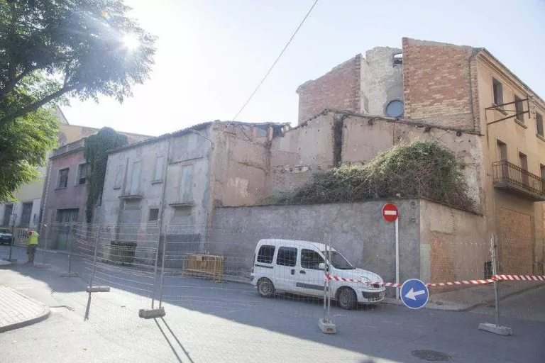 Talls de trànsit a la plaça de Pare Carles Perelló de Tàrrega