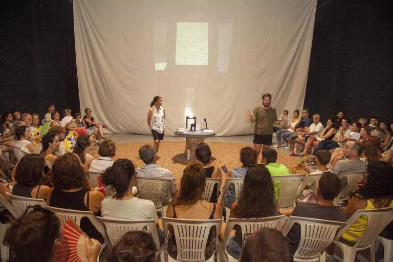 FiraTàrrega recorda la guerra en una obra sobre la memòria