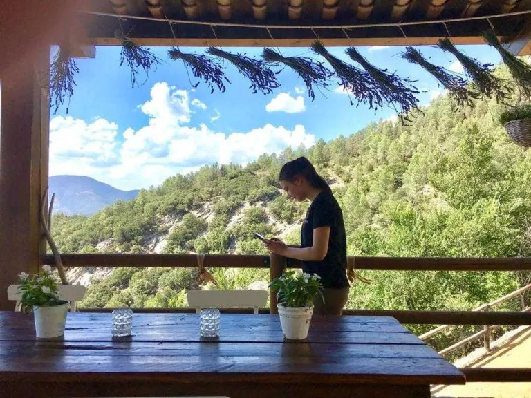 Els veïns de la Vansa i Fórnols passen tres dies sense cobertura de telefonia mòbil