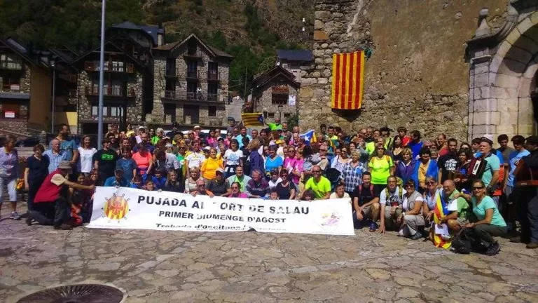 Clamen pel referèndum de l’1-O a la festa de Salau