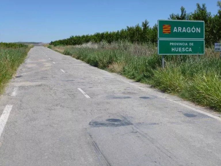 Aragó repararà la via d'Almacelles a Alfarràs després de dècades d'abandó