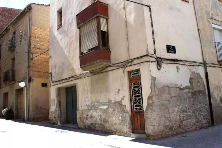 Tàrrega farà visible l’estructura d’una torre defensiva medieval al Portal de l'Urgell