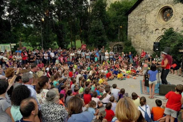Fira de contes, màgia i bruixes a Ribera de Cardós