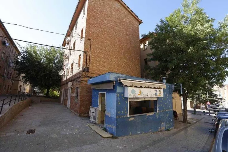 La Mariola demana a la Paeria ‘salvar’ un quiosc històric destrossat