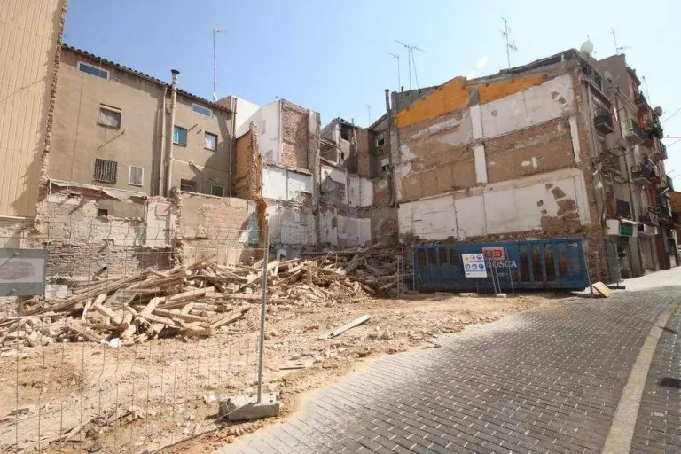 Avancen les demolicions de cases a Boters, on faran una promoció d'habitatges